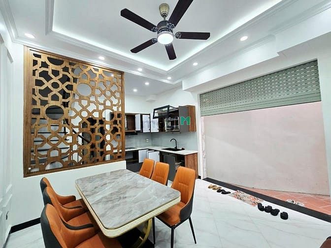 Nhà đẹp long lanh ngõ 67 Văn Cao, giá 7.75 tỷ, 30m2x5T, ẢNH THẬT