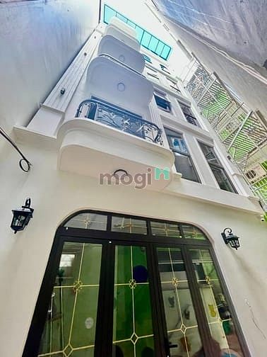 Giảm sâu nhà Văn Cao, Ba Đình 30m, 5 tầng, 1 nhà ra phố, nhỉnh 6ty.