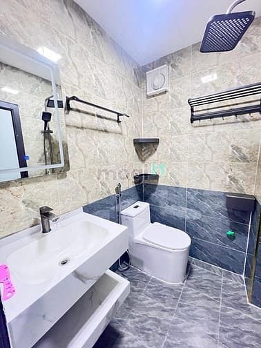Chính chủ cần bán nhà 6 tầng mặt phố Xã Đàn giá 22 tỷ kinh doanh tốt