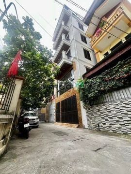 Bán gấp nhà đẹp Xuân Đỉnh - Ô TÔ ngủ trong nhà