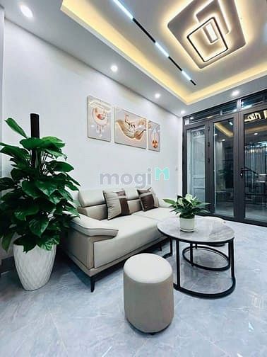 Cần bán gấp Nhà đẹp Hoa Bằng - CẦU GIẤY