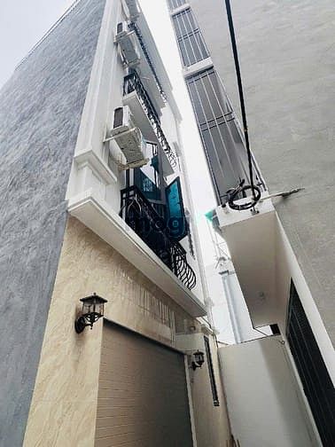 Nhà 32m Di Trạch Mới 5 tầng 5ty35 - Ô tô - Nở Hậu Càng Ở Càng Phát