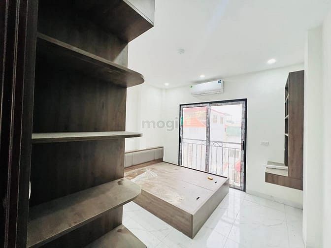 Bán gấp nhà mới dòng tiền Kim Mã Thượng