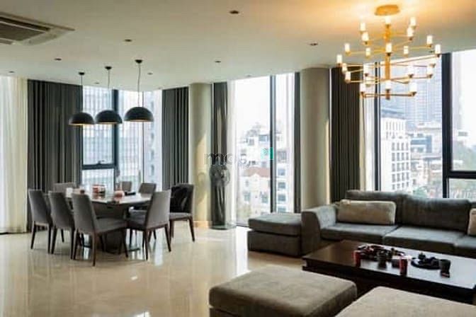 Bán gấp nhà mặt phố Liễu Giai - có hầm