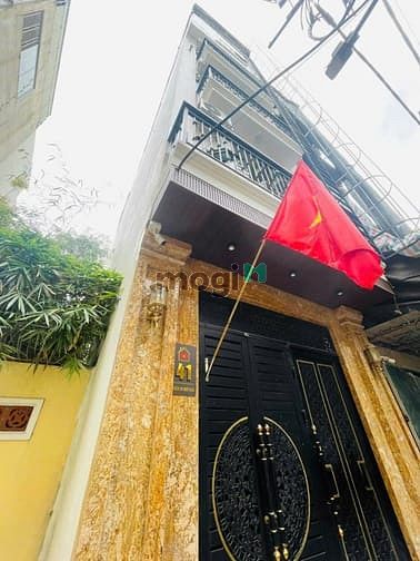 Cắt lỗ nhà Phú Thượng vừa ở, cho thuê 45m, 7 phòng kk, oto lùi cửa.