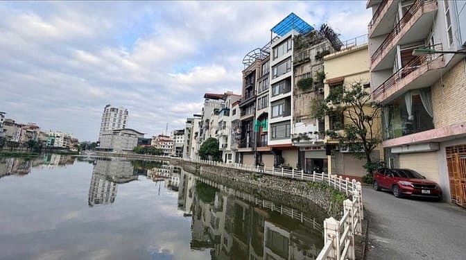 Nhà đẹp phố Hồng Tiến, DT 60 m2, 7 tầng, 2 mặt tiền, view hồ, KD