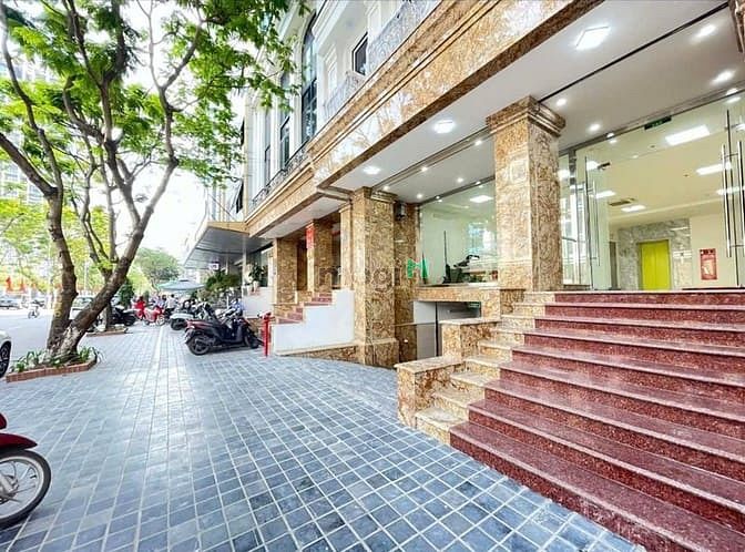 Bán toà nhà mặt phố Dịch Vọng Hậu, DT 150 m2, 9 tầng uy phong, vị trí