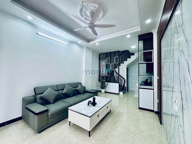 Bán nhà trung tâm thạch bàn, long biên 30m2 x5 tầng xây mới nhỉnh 6