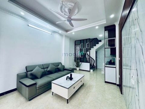 Bán nhà trung tâm thạch bàn, long biên 30m2 x5 tầng xây mới nhỉnh 6