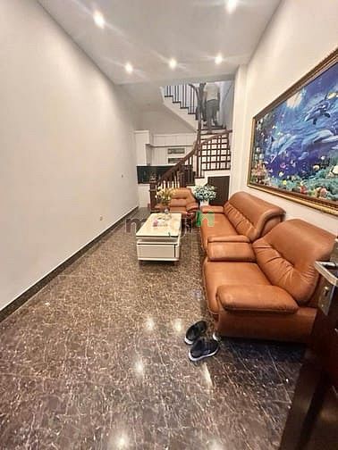Bán gấp Nhà Đội Cấn - Hơn 7 tỷ - Gần Hồ Điều Hòa - Ngõ nông - Gần ô tô