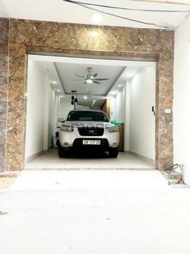 Bán Nhà Phạm Văn Đồng . Oto vào nhà