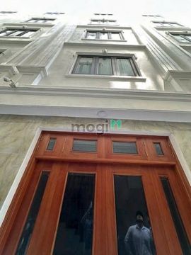 Bán nhà 5 tầng, hàng hiếm, 40m2 mt 4, trung tâm, xã Đông La, Hoài Đức