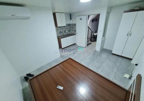 Bán nhanh nhà Hoàng Như Tiếp, giá 10.2 tỷ, 35m2x4T, ô tô đỗ
