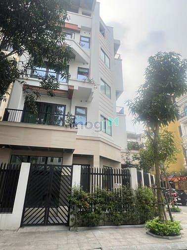 Cho thuê Biệt Thự tại Hạ Đình -DT 60m2 x 2,5 tầng- MT 15m