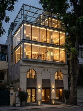 Cho thuê MB phố Lý Nam Đế- DT 150m2 x 4 tầng -MT 11m