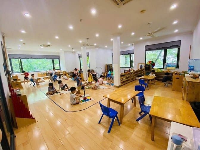 Cho thuê MB ngay cạnh Timescity- DT 120m2 x 3,5 tầng - MT 22m