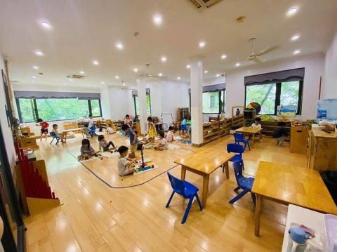 Cho thuê MB ngay cạnh Timescity- DT 120m2 x 3,5 tầng - MT 22m