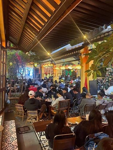 Cho thuê Biệt Thự Ngoại Giao Đoàn- DT 300m2 x 3 tầng