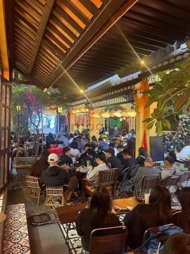 Cho thuê Biệt Thự Ngoại Giao Đoàn- DT 300m2 x 3 tầng