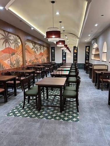 Cho thuê nhà mặt phố Đặng Văn Ngữ, DT 100m2, MT 6m, Giá 45tr