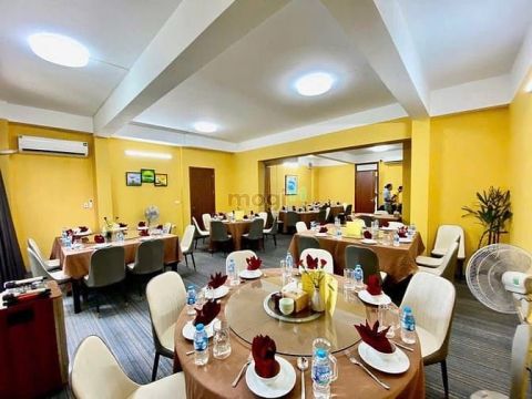 Cho thuê nhà mặt phố Ngô Thì Nhậm, DT 160m2x4 tầng, MT 7m, Giá 160tr