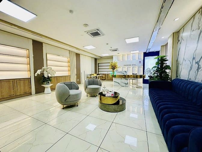 Cho thuê nhà mặt phố Xuân Thủy, DT 100m2x7 tầng + hầm, MT 6m,Giá 160tr