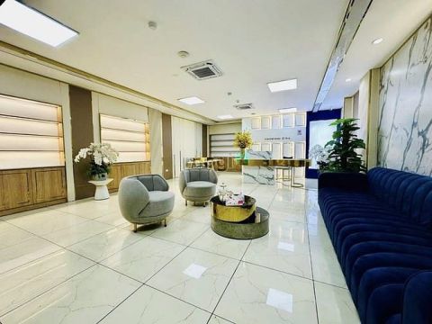 Cho thuê nhà mặt phố Xuân Thủy, DT 100m2x7 tầng + hầm, MT 6m,Giá 160tr