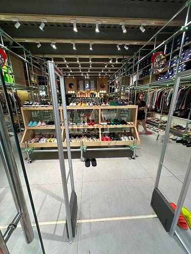 Cho thuê nhà mặt phố Nguyễn Hy Quang, DT 130m2x2 tầng, MT 7,3m, Giá tl