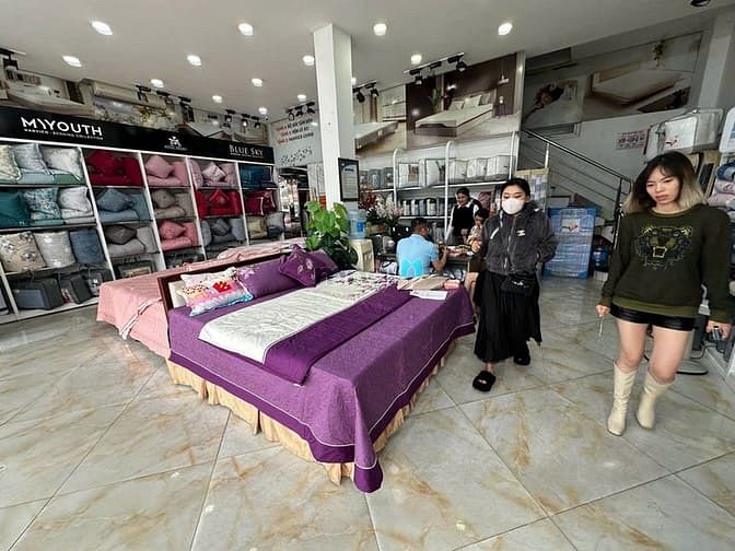 Cho thuê nhà mặt phố Trần Khát Chân, DT 85m2x5 tầng, MT 9m, Giá 90tr