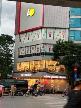 Cho thuê nhà mặt phố Lý Thường Kiệt, DT 100m2x3 tầng, MT góc 17,5m