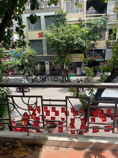 Cho thuê nhà mặt phố Lê Văn Hưu,Hoàn Kiếm – 75m², 3 tầng gần trung tam