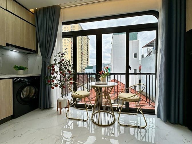Ngã Tư Sở Mới Tinh Full Đồ Thang Máy Ban Công View Đỉnh