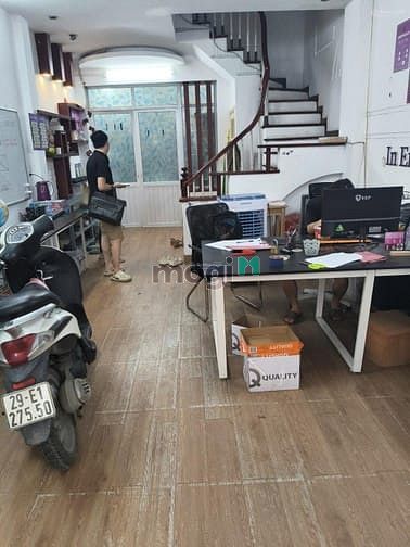 Cho thuê nhà nguyên căn ngõ 12 Đào Tấn.