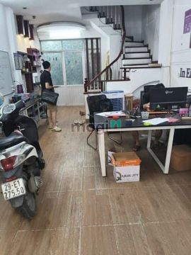 Cho thuê nhà nguyên căn ngõ 12 Đào Tấn.