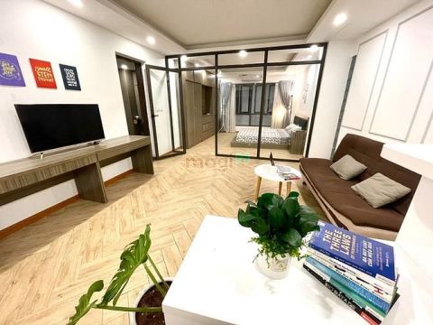 1 Ngủ 1 Khách, Thanh Niên, Tây Hồ, Ô tô, View Hồ, Full đồ, Thang máy