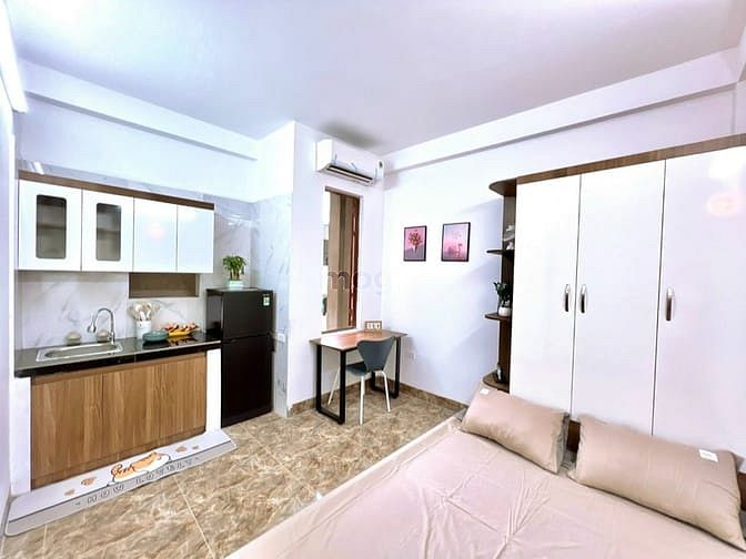 Cho thuê CCMN Full đồ, khép kín ngay 99/43 Trung Kính, cạnh sân bóng