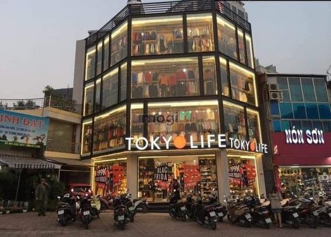 Cho thuê nhà MP Nguyễn Văn Tuyết DTSD 1000m2, MT 12m, Giá:220tr/tháng