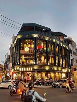 Cho thuê nhà mặt phố Nguyễn Đình Chiểu DTSD 1800m, MT 20m, Giá:600tr
