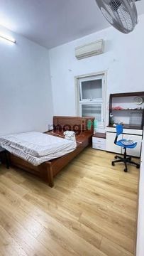 Cho thuê nhà ngõ 25 nguyễn chí thanh 70m x4T ô tô đỗ cửa