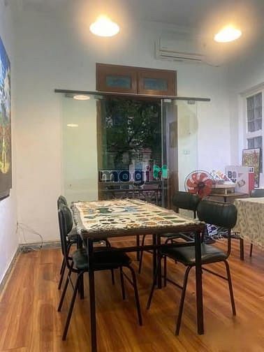 Cho thuê nhà ngõ 54 hoa bằng 65m x4T ô tô đỗ cửa