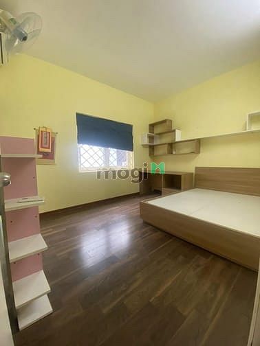 Cho thuê nhà ngõ 196 hồ tùng mậu 110m x 6T thang máy