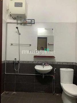 Cho thuê nhà ngõ 97 khương trung 43m x 6T thang máy