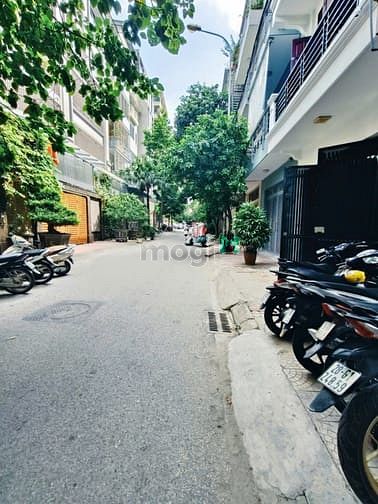 cho thuê nhà ngõ 61 phạm tuấn tài 75m x5T ô tô đỗ cửa