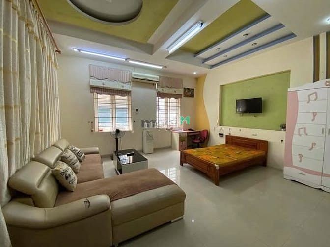 Cho thuê nhà ngõ 62 trần bình 65m x4T ô tô đỗ của