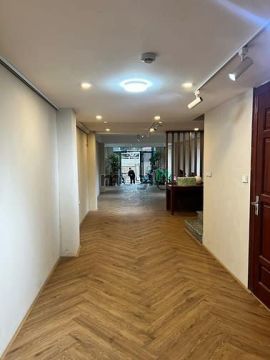 Chính chủ cho thuê mặt bằng 120m2 mặt đường Âu Cơ, Tây Hồ