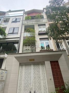cho thuê nhà riêng ngõ 124 Hoàng Ngân, dt 82m x5t, ô tô tránh, 30tr