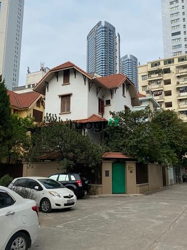 Cho thuê nhà Biệt Thự Vinmeco Nguyễn Chánh, 135m, 4t+ 1 hầm, 48tr