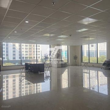 Cho thuê MBKD chân đế tòa văn phòng phố Văn Cao.