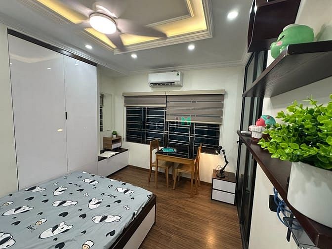 Phòng khép kín full đồ bếp ngăn riêng phố Đình Thôn