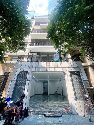 Chính chủ cho thuê nhà liền kề B2, Dự án tổ hợp 108 Nguyễn Trãi.